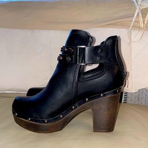 Black platform heels (worn once)